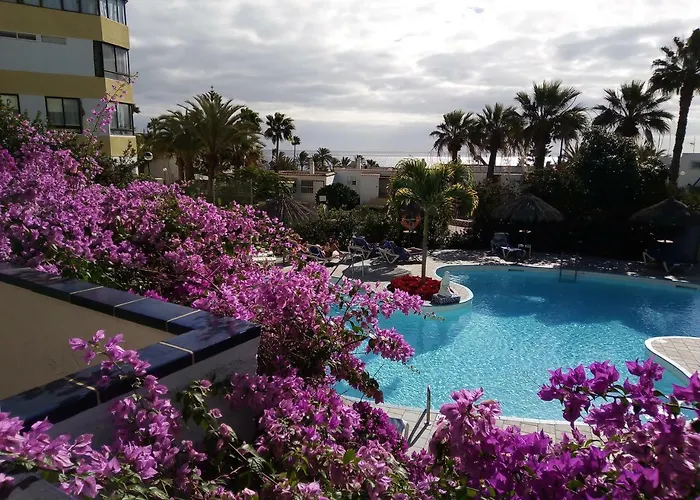 Bougainvillea Bamira Отель *